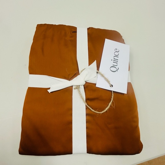 NWT QUINCE Bamboo Pillowcase Set King Terracotta 2535 - Picture 1 of 8